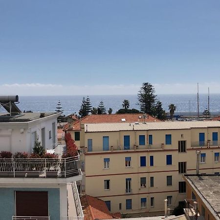 Da Mariella Case Vacanza - Bilocale Sunset Vista Mare San Remo Kültér fotó